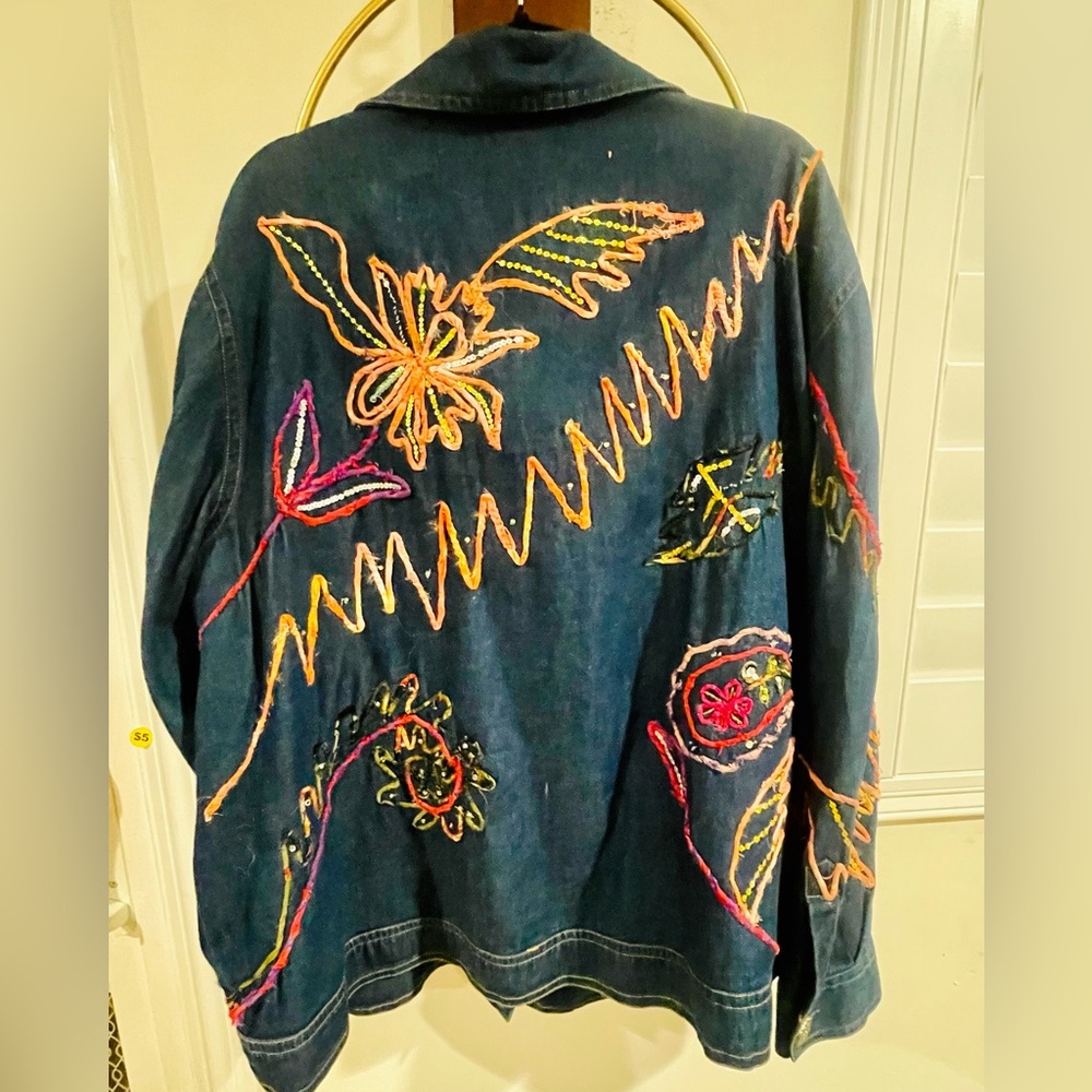 Embroidered Dark Blue Jean Jacket with Floral Accents - Picture 4 of 4